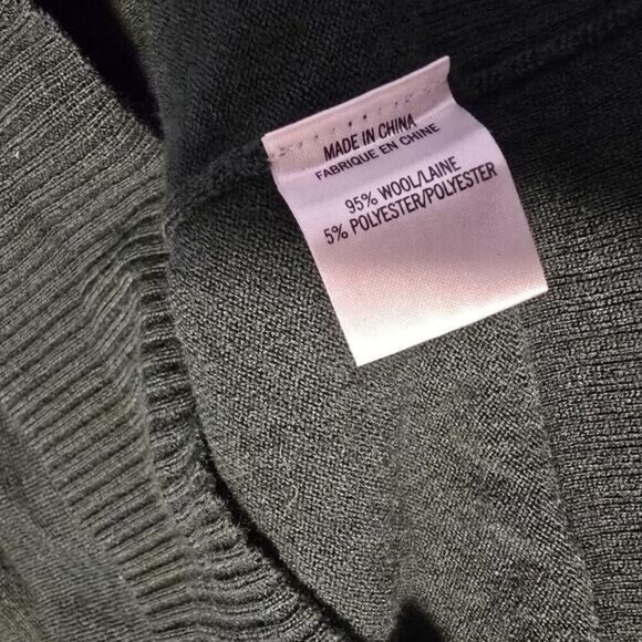 Theory Dark Green Cowl Neck Wool Sweater - Size Large‎ - Picture 6 of 7